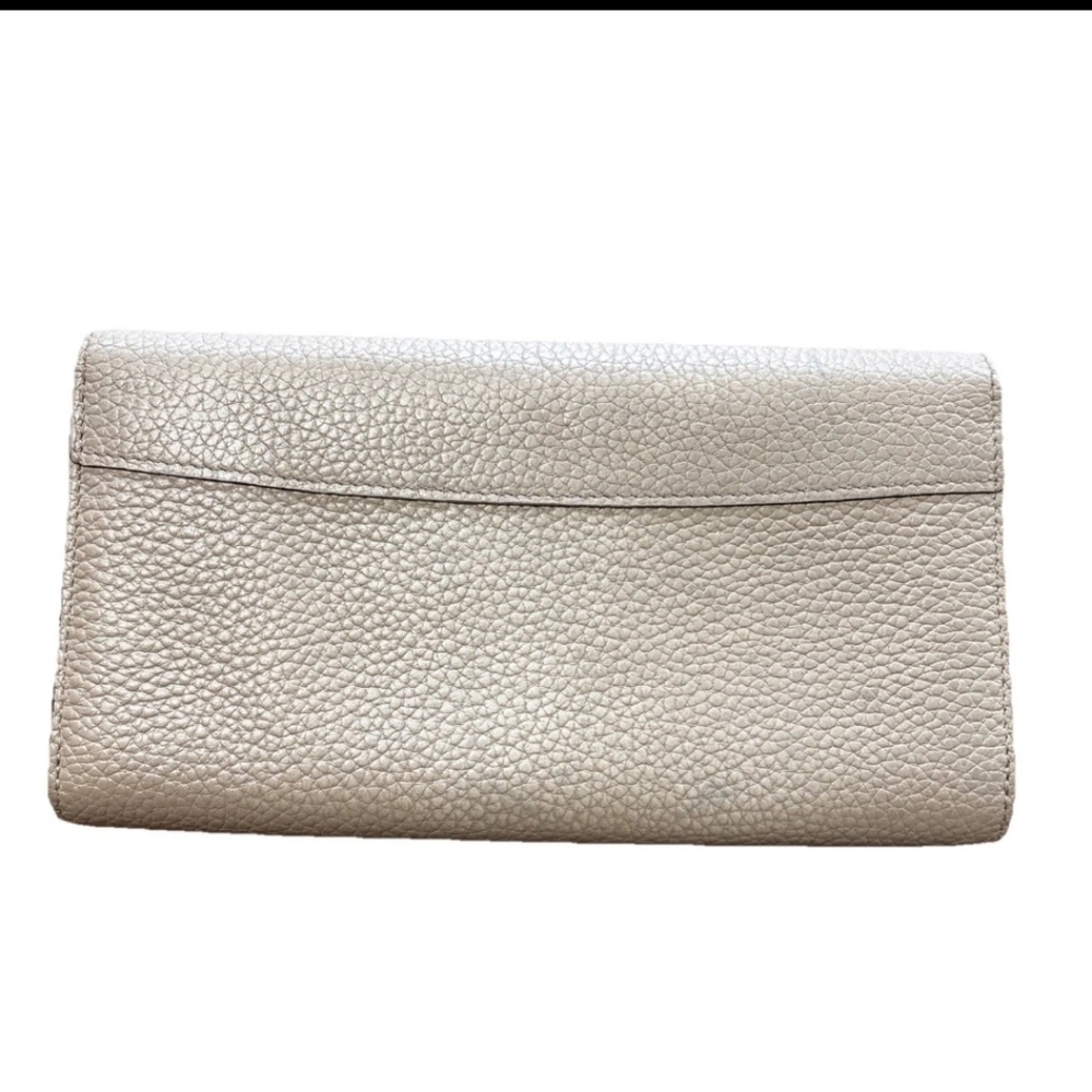 Certified Authentic Louis Vuitton Cream Leather Wallet with Gold LV Logo - Picture 3 of 11